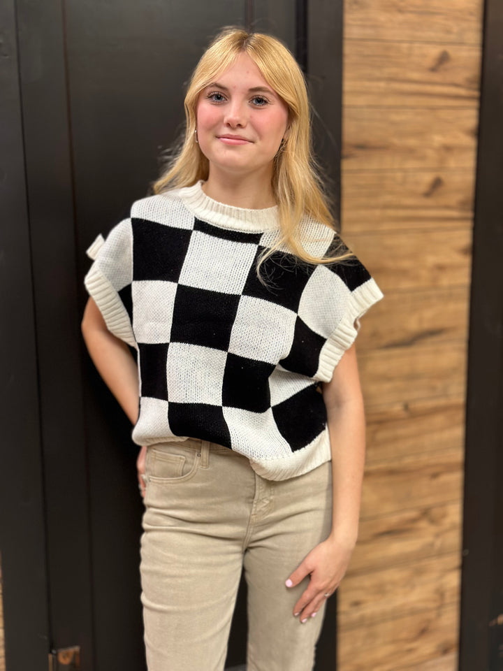 Checkered Pattern Oversized Sweater Vest-Sweaters-Hyfve-Evergreen Boutique, Women’s Fashion Boutique in Santa Claus, Indiana