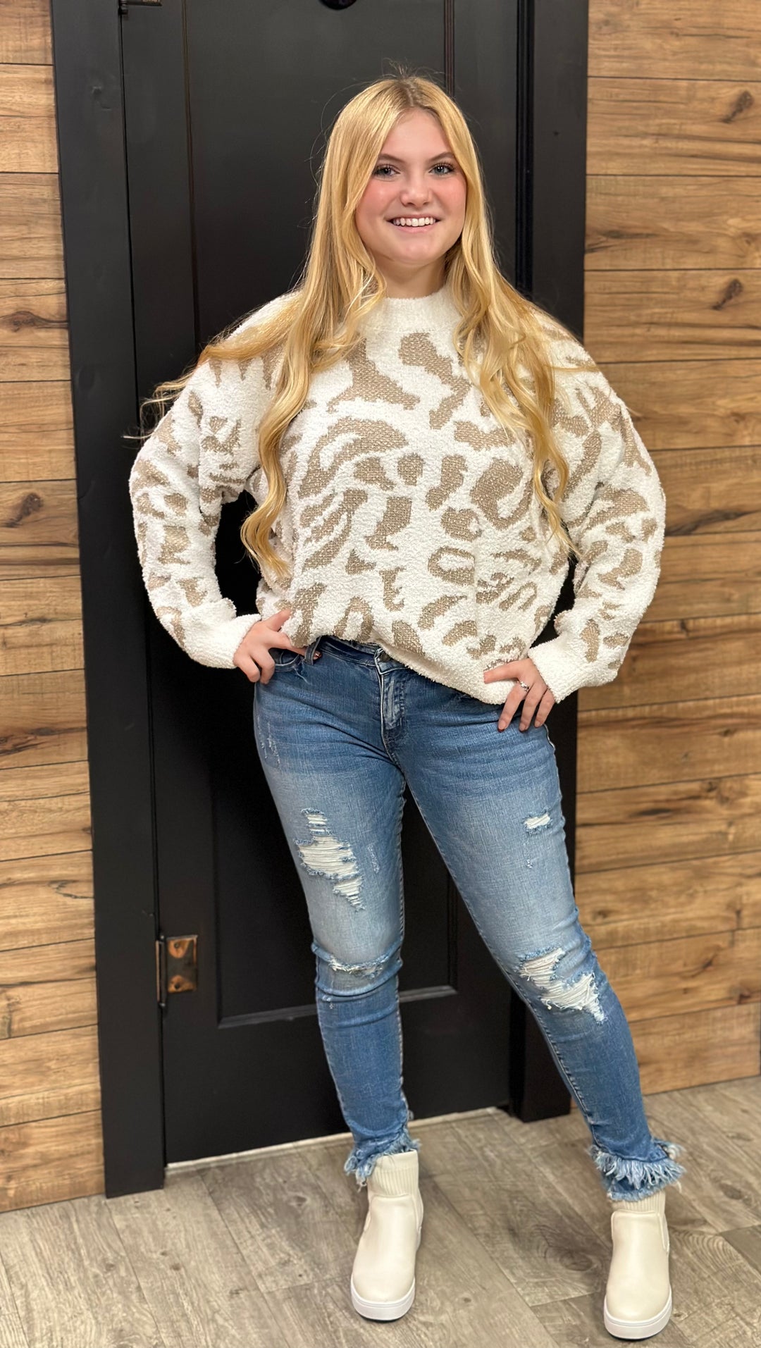 Abstract Sweater-Sweaters-Gilli-Evergreen Boutique, Women’s Fashion Boutique in Santa Claus, Indiana