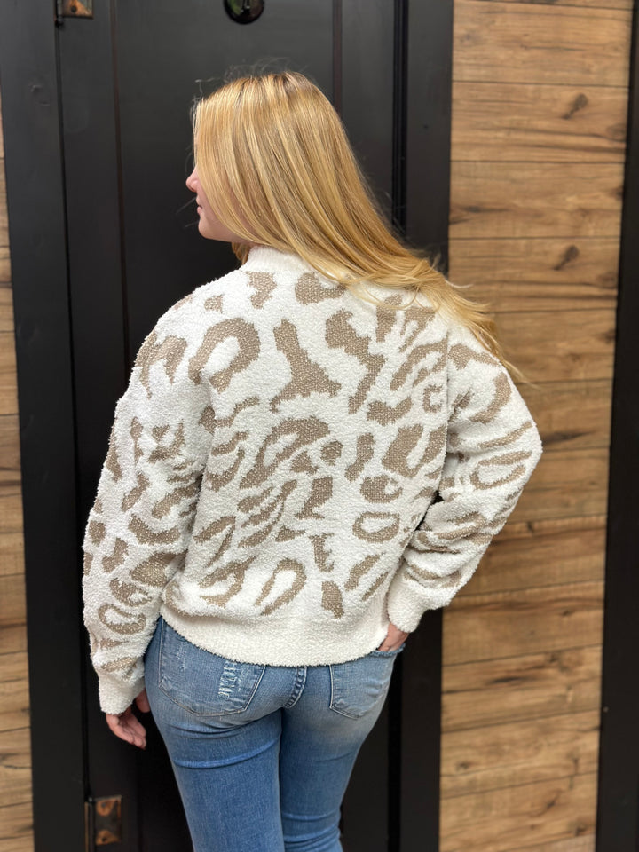 Abstract Sweater-Sweaters-Gilli-Evergreen Boutique, Women’s Fashion Boutique in Santa Claus, Indiana