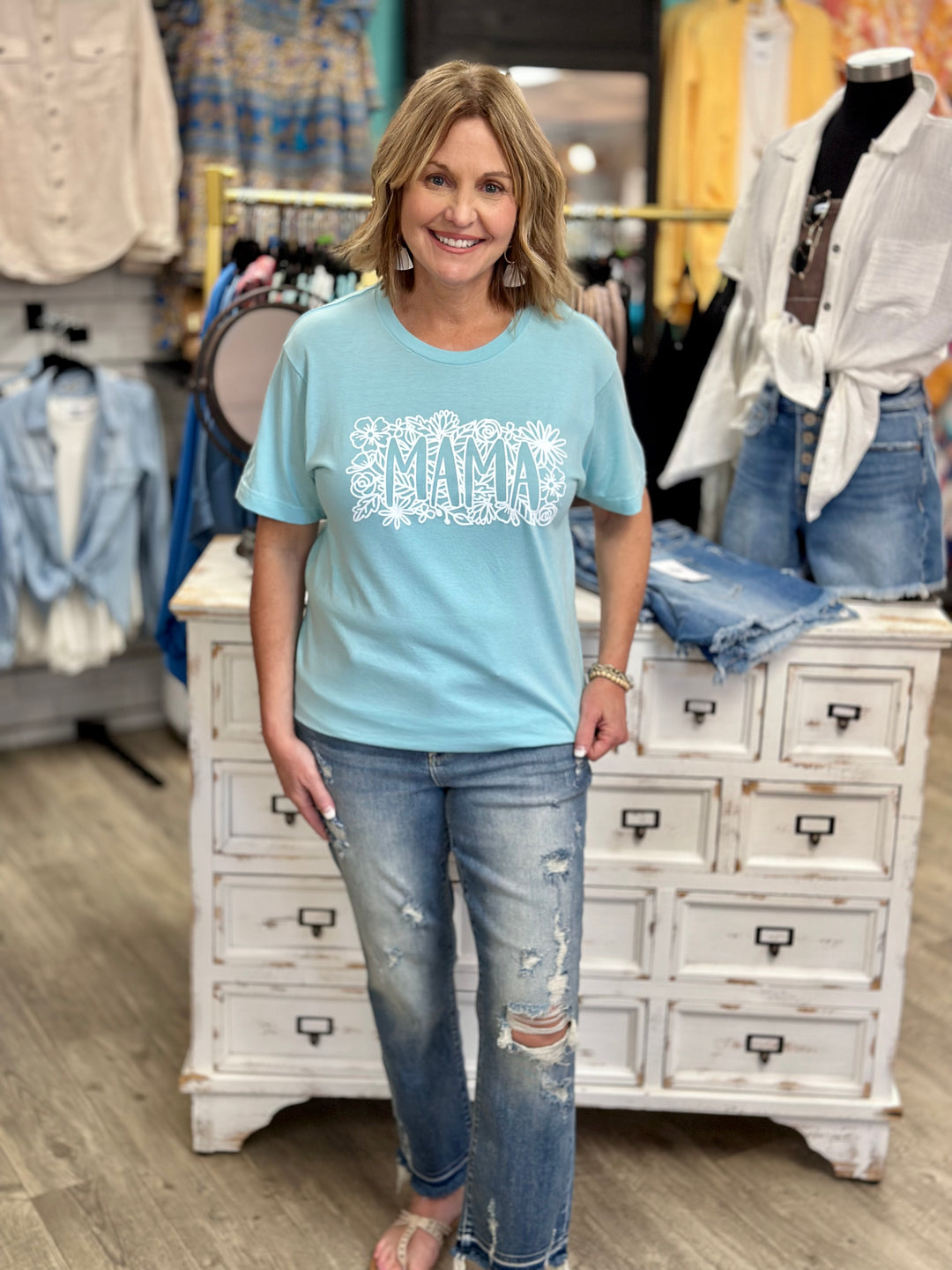 Floral Mama Graphic Tee-Graphic Tees-Envy Stylz-Evergreen Boutique, Women’s Fashion Boutique in Santa Claus, Indiana